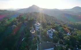 Love Hill Resort